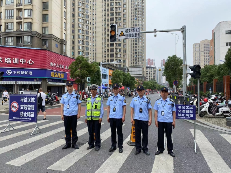 b体育：又是一年高考季 江西交通运输部门开展送考护考活动(图2)